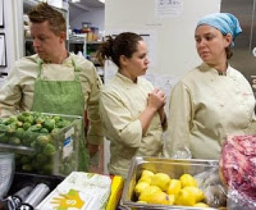 High Steaks And Frozen Scallops For Final Five Contestants On Top Chef