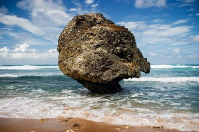 pedra com bonito formato no caribe