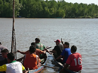 Lomba Pacu Sampan Desa Belaras, Kabupaten. Indragiri Hilir memperingati hari kemerdekaan Indonesia