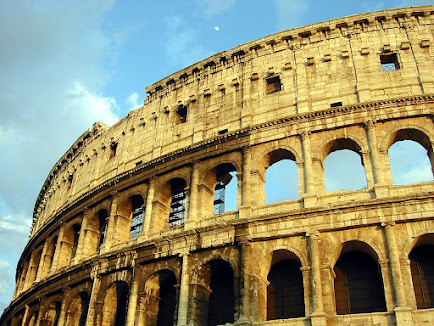 Detalle fachada Coliseo con superposición de órdenes en sus columnas
