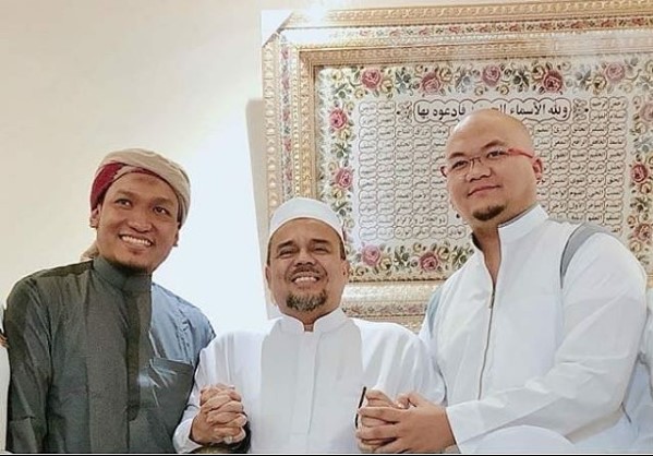 Sesuai Prediksi, Unggah Foto Bareng Habib Rizieq Langsung Dihapus IG