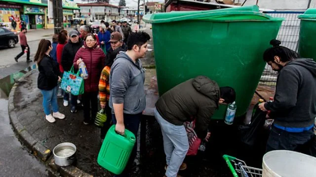 Vecinos buscan agua en Osorno
