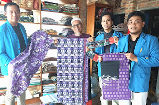 Kerja Praktek: Mahasiswa UNPAM Ciptkan Aplikasi E-Commerce Untuk Batik Khas Tangerang, motif batik tangerang dan penjelasannya, sejarah batik tangerang, nama batik tangerang, motif batik benteng dari tangerang, batik kabupaten tangerang terbaru, batik tangerang herang, motif batik perahu naga, motif batik cisadane, harga batik tangerang.