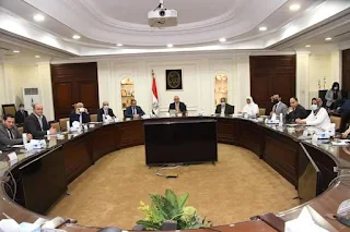 وزير الإسكان يلتقى أعضاء تنسيقية شباب الأحزاب والسياسيين