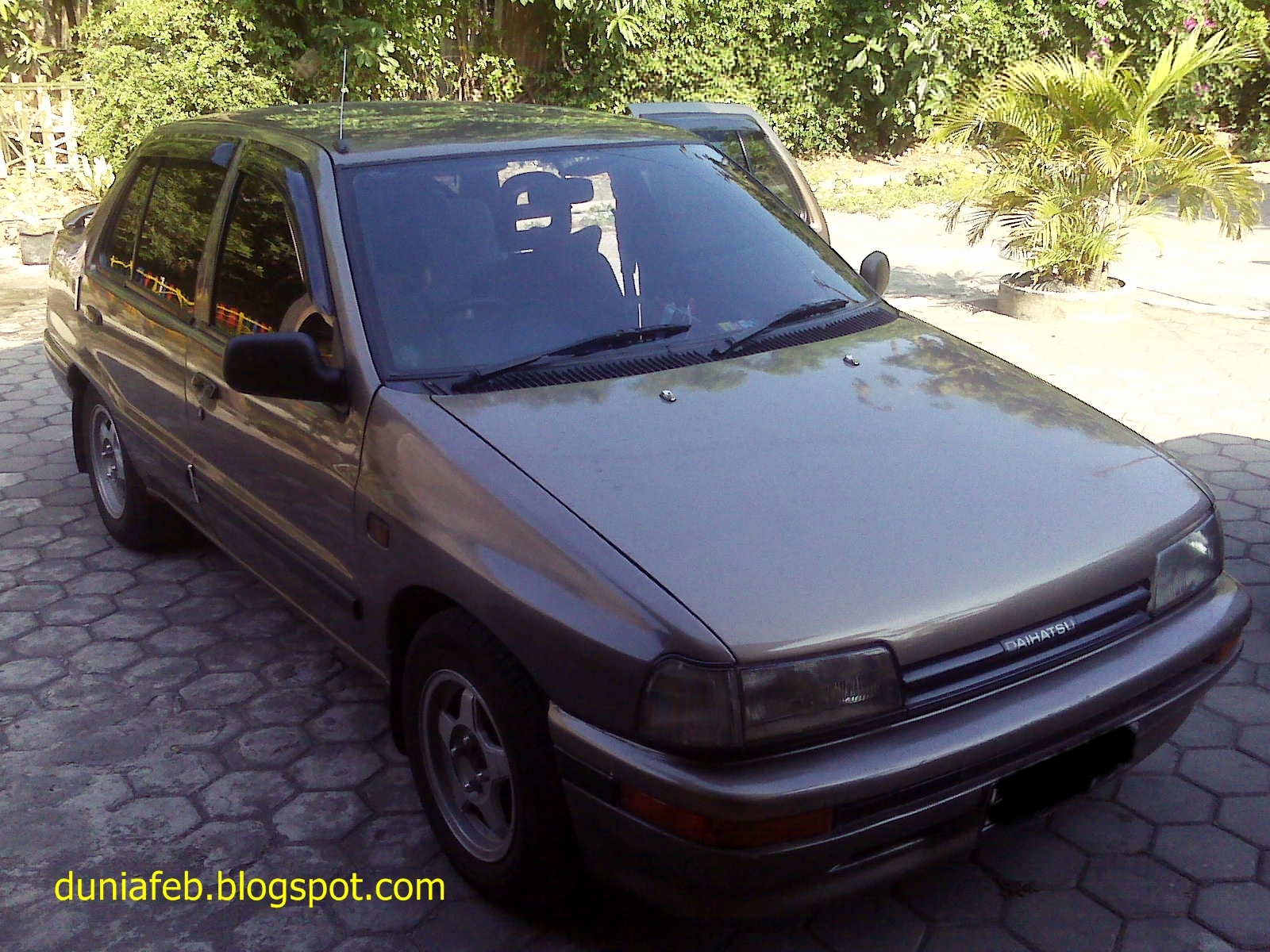 Test Drive Daihatsu Charade Classy SG Saloon DuniaPeb