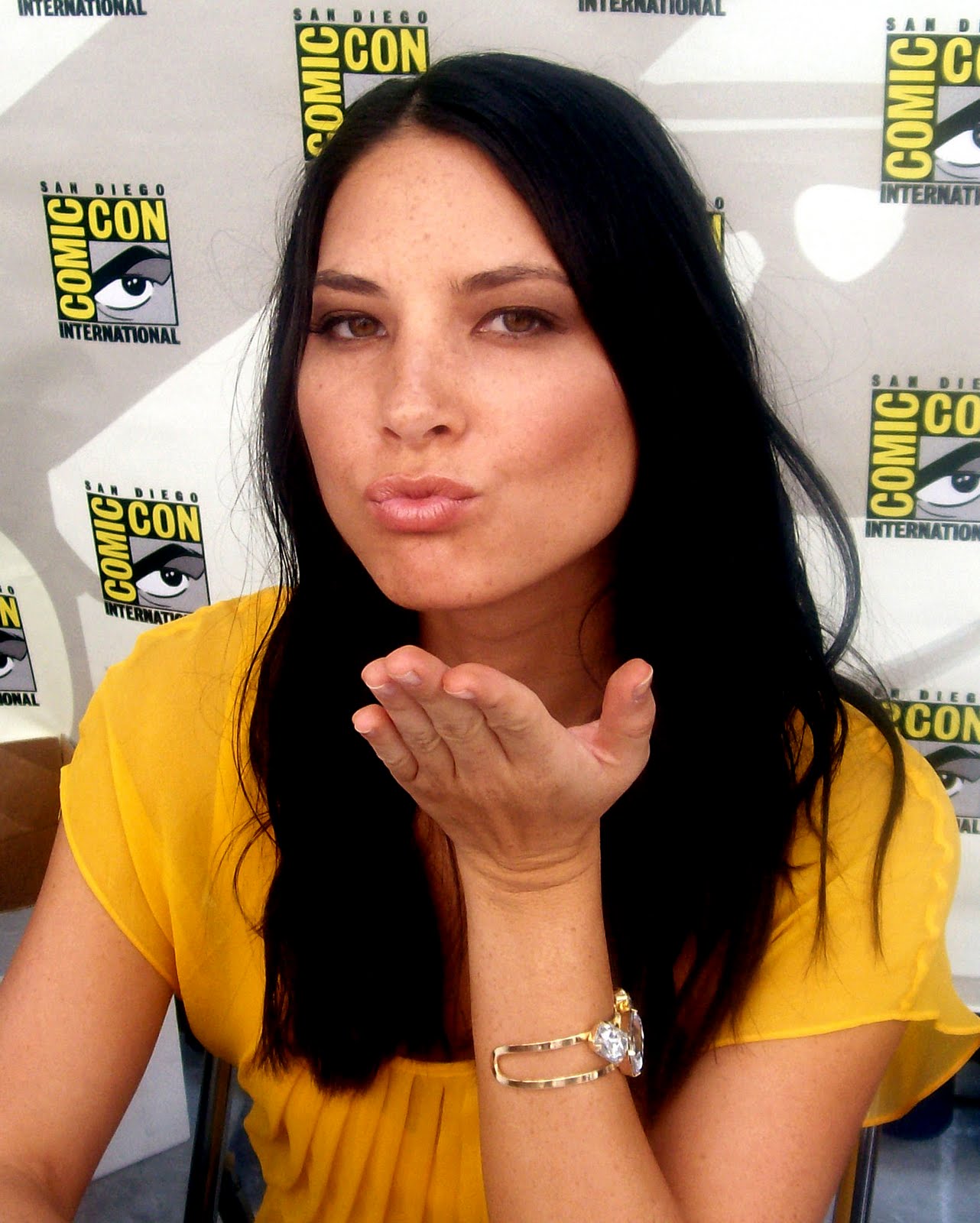 Olivia Munn Hairstyles