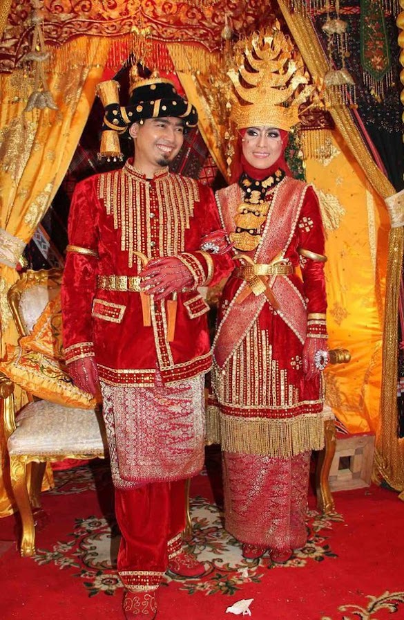 Desain Baju Pengantin : Contoh Gaun Pengantin Muslimah Elegan Terbaru 2017 - Baju pengantin terkini 2016 2017 rizalman bridalwear tuberose lace.