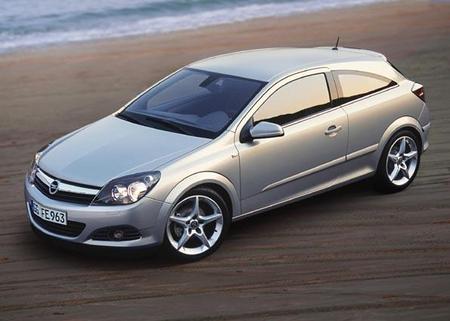 Toyota Corolla 3 Door. The Toyota Auris is