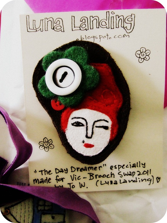 daydreamerbrooch