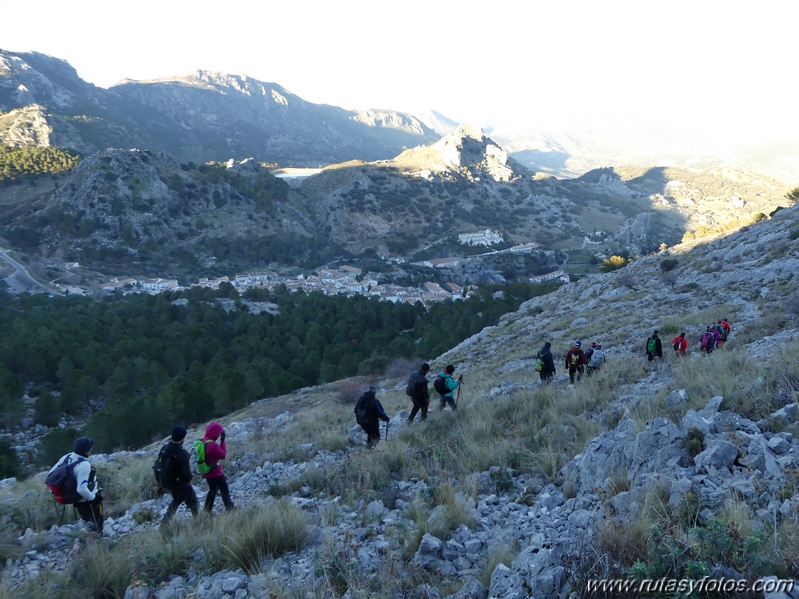 Grazalema-Simancon-Reloj-Charca Verde-Cueva de las Dos Puertas