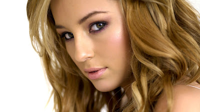 Keeley Hazell Close Up