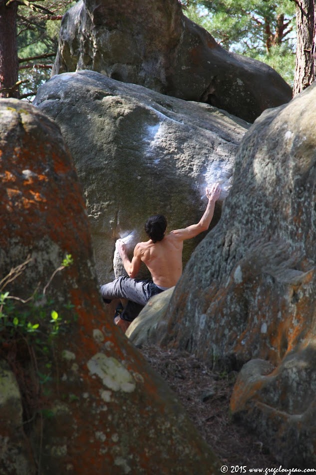 Karmâ, 8A, Franchard Cuisinière, Fontainebleau, (C) 2015 Greg Clouzeau