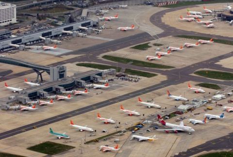 ΕΚΤΑΚΤΟ: Τρόμος σε ολόκληρη την Ευρώπη: Εκκενώνεται το αεροδρόμιο του Λονδίνου! Τι συμβαίνει;