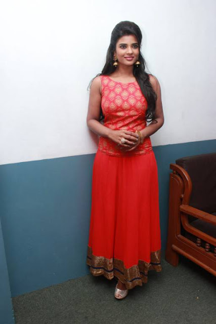 spicy tamil actress armpit pics