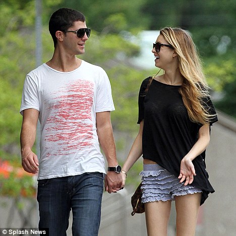 whitney port boyfriend 2009. Whitney and oyfriend Ben