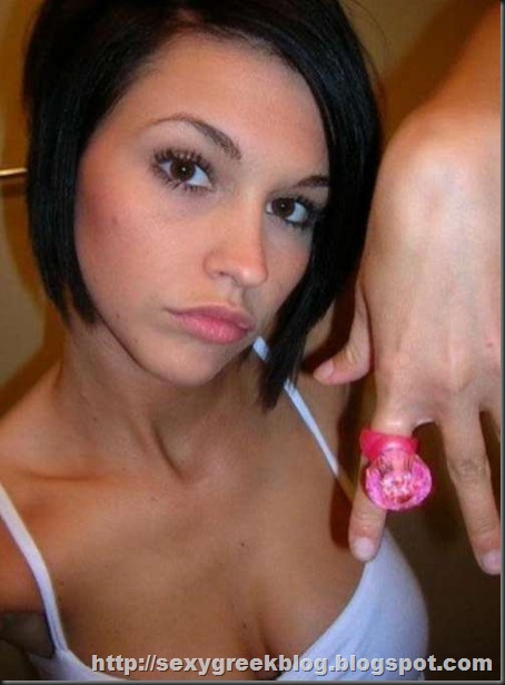 sexy internet girls 4 More girls who love themselves (24 Photos)