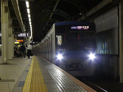 【ダイヤ改正で新設】4000形の各駅停車 伊勢原行き