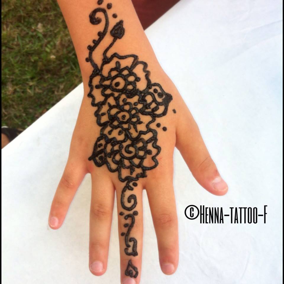 Henna Tattoo By F...: Stand henné à Fleury Merogis!