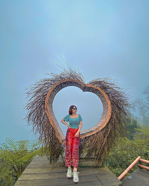 7 Spot Foto Wisata Selfie di Puncak Wanagiri, Buleleng - Bali