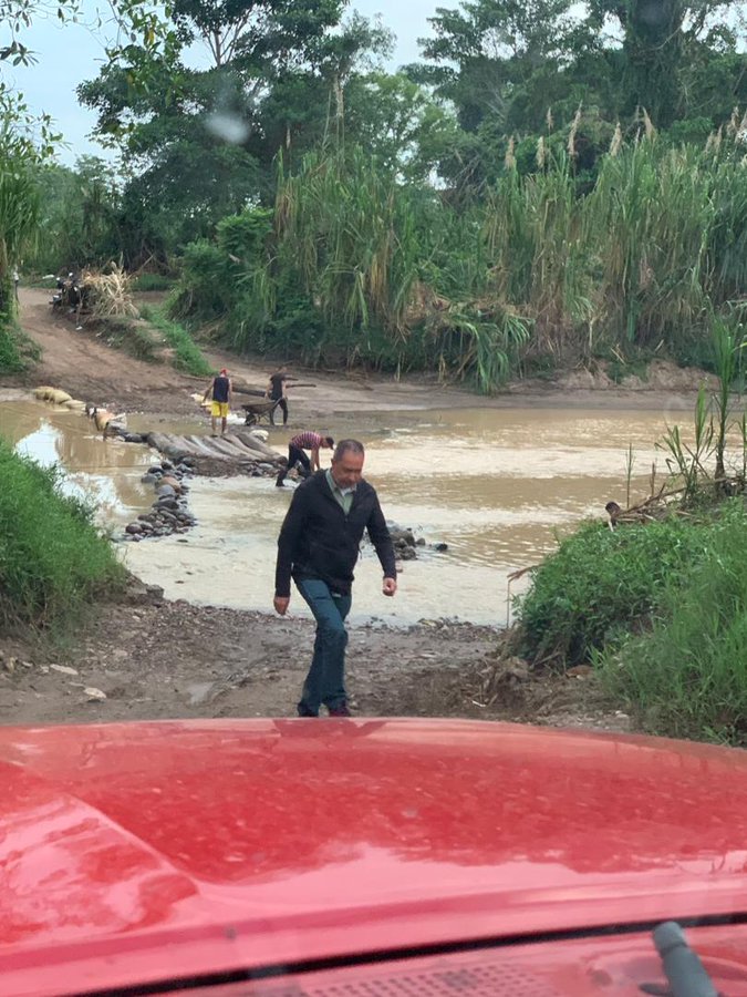 LATINOAMÉRICA: Diputado Richard Blanco abandonó embajada de Argentina en Caracas para irse al exilio por Colombia.