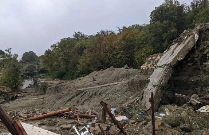 Casamicciola, si continua a scavare nel fango: 3 vittime e 9 dispersi