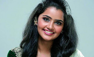 Anupama Parameswaran hot photos