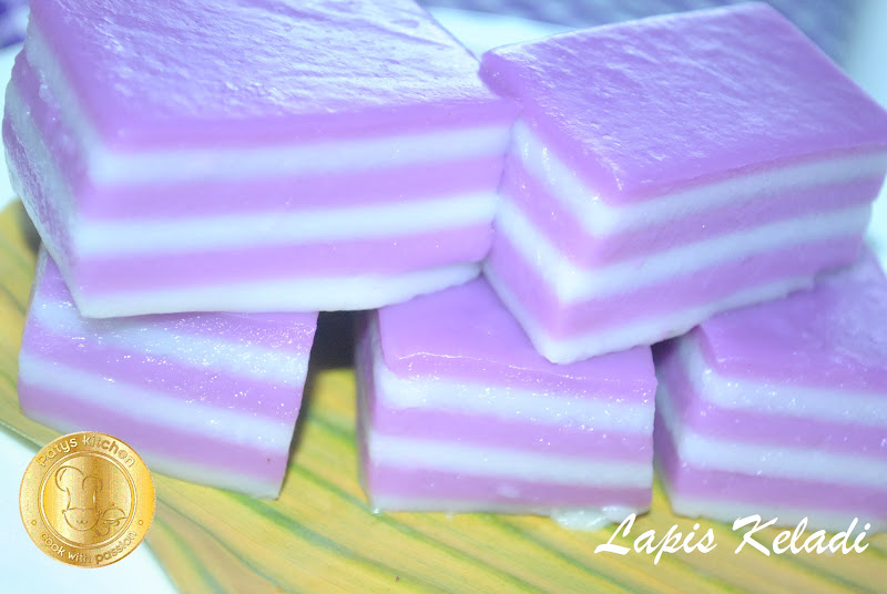 PATYSKITCHEN: TALAM LAPIS KELADI / YAM LAYERED STEAMED KUIH