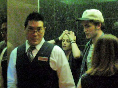 Robert Pattinson y Kristen Stewart juntos en un hotel