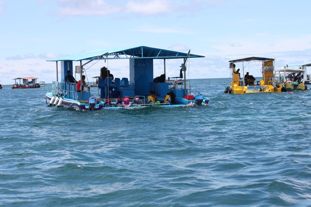 Diving and snorkling glass bottom boat