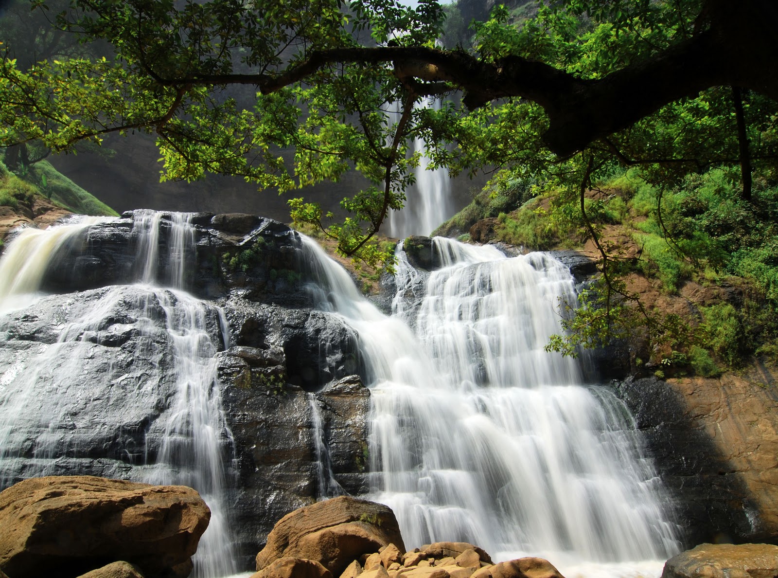 Wallpaper Pemandangan  Air  Terjun 