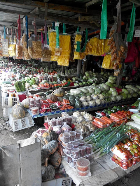 Pasar buah dan sayur Kundasang, Sabah