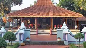   Rumah Adat Tradisional Indonesia: Rumah Adat Jawa Timur: Rumah
Joglo