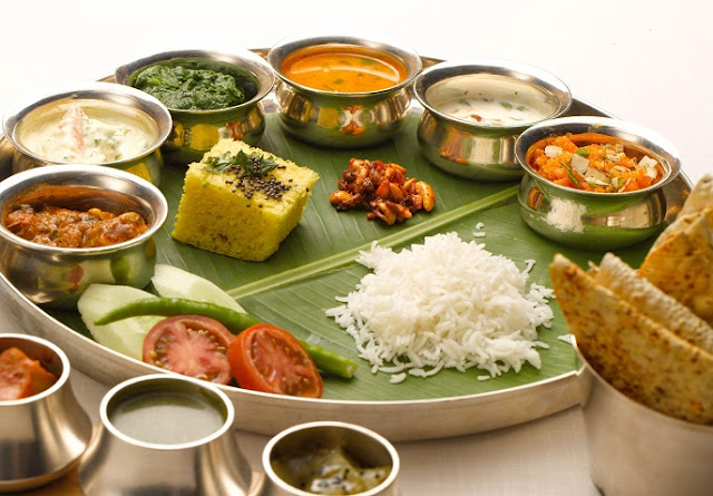 Enjoy India travel with local food 