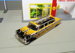 M2 Machines 57 Chevrolet Bel Air stretch rods taxi