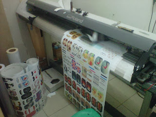 mesin digital printing sticker cutting