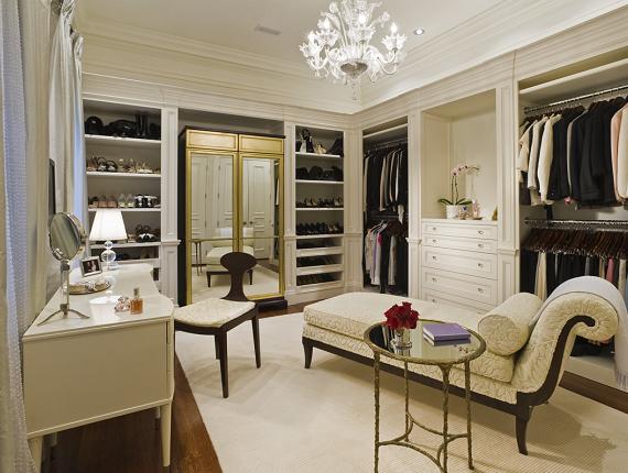 Large Dressing Room Design