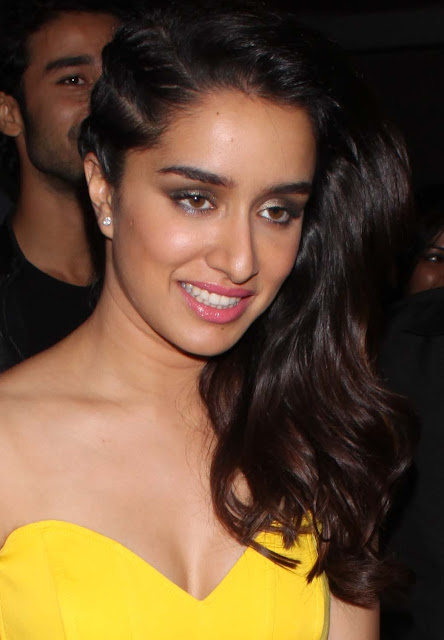 Shraddha Kapoor Super Sexy Cleavage Show In a Yellow Dress