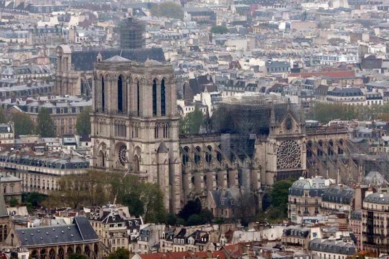 Notre Dame, en fotos: el día después de la tragedia que castigó al corazón de París