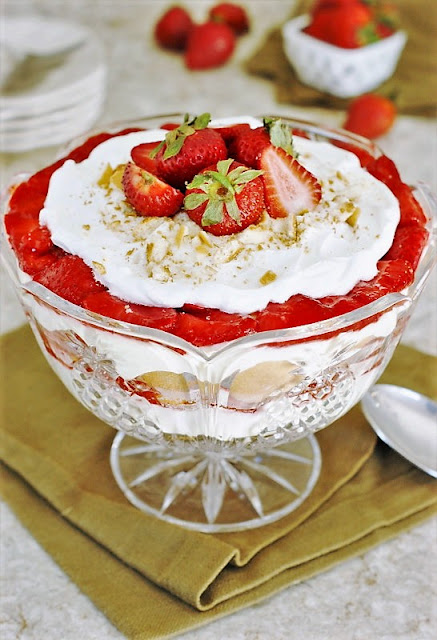  Influenza A virus subtype H5N1 elementary glazed strawberry mixture is layered alongside creamy pudding Strawberry Pudding
