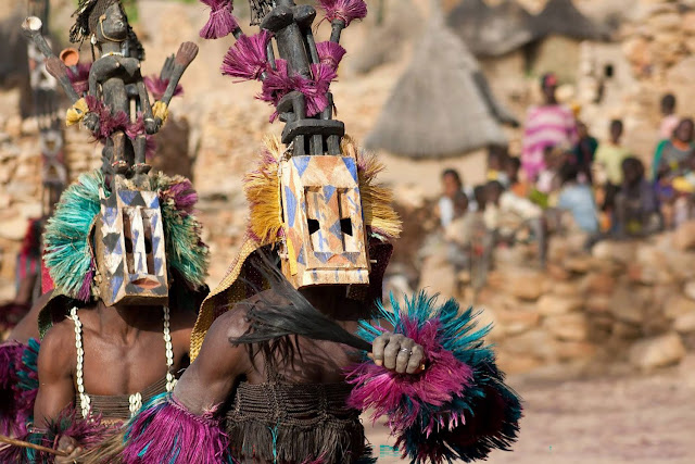 Маска сатибе и танец догонов, Мали