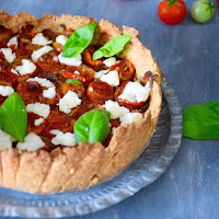  Tarte de tomate com pesto e queijo cabra