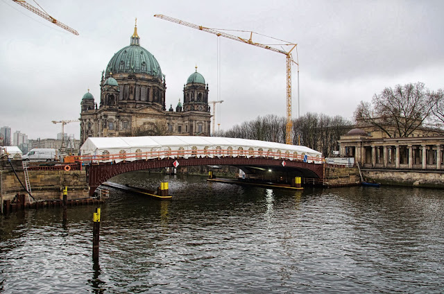 Baustelle Museumsinsel, Friedrichsbrücke, Brückensanierung, Bodestraße, 10178 Berlin, 10.12.2013