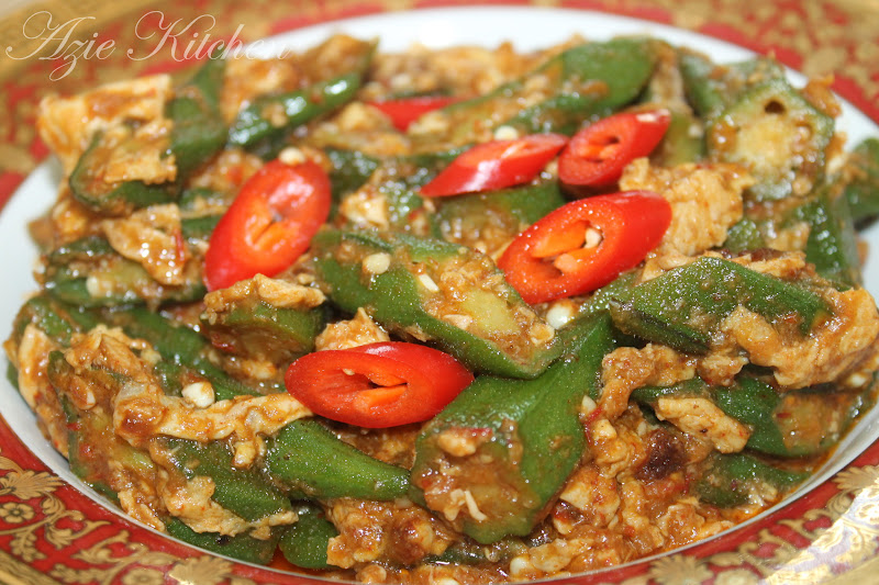 Bendi Udang Kering Dengan Telur - Azie Kitchen