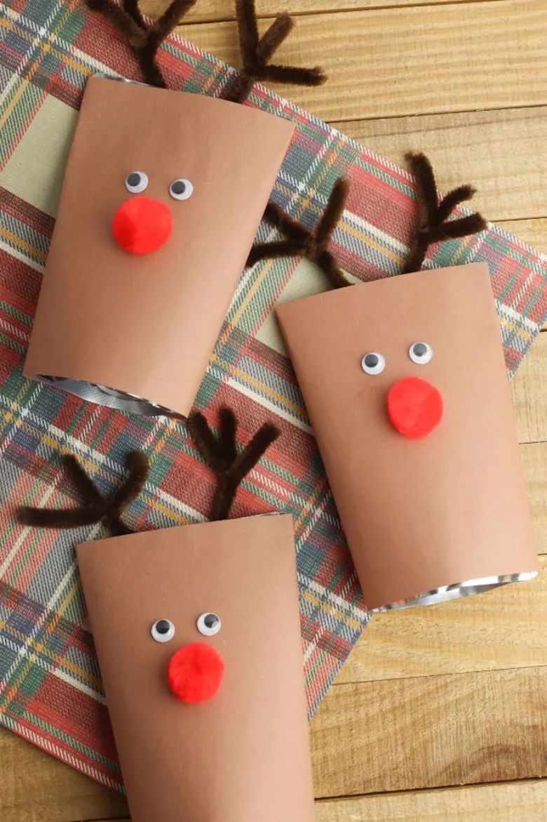 Reindeer juice pounches - reindeer craft ideas