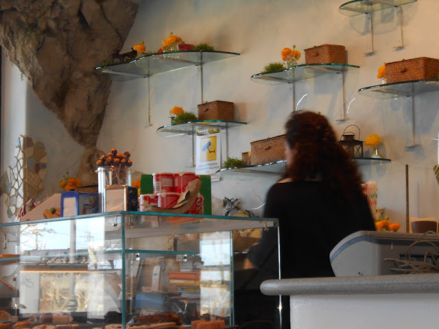 Discover spring in Anacapri: breakfast at Bar Columbus