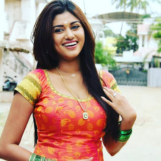 Oviya Helen