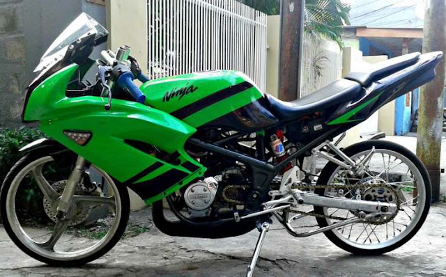 Modifikasi Motor Ninja RR 2 Tak Ban Kecil