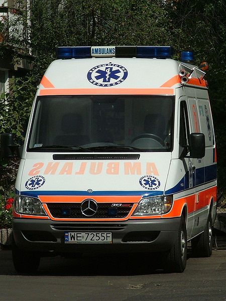 Gambar Transportasi : Gambar Mobil Ambulance