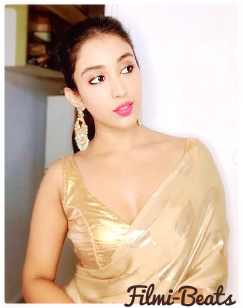 Priyamvada Kant wallpapers and Biography