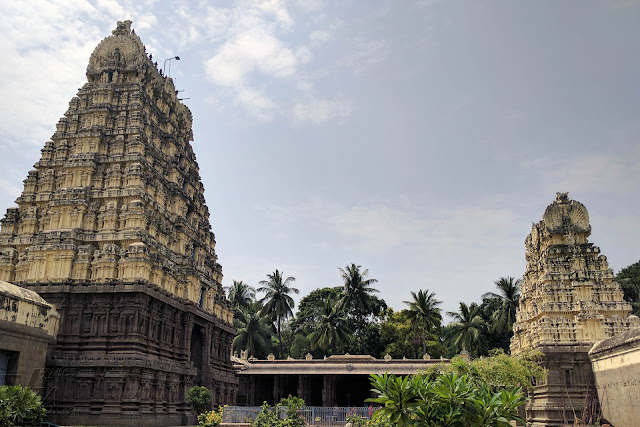 The Main gopura and the second gopura